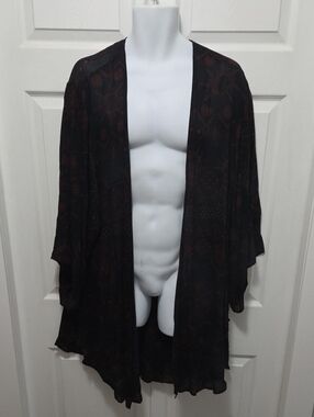 torrid 3 Black Open Front Kimono with Geometric Print
